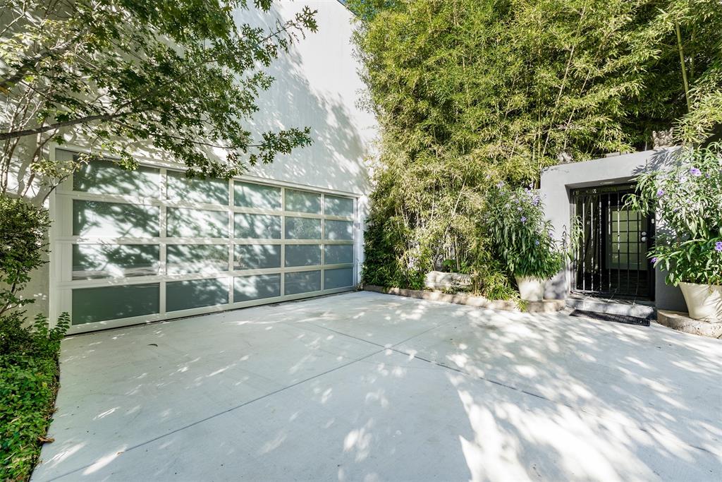 10406 Crestover Drive
