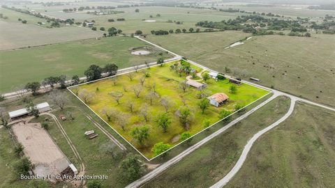 A home in De Leon