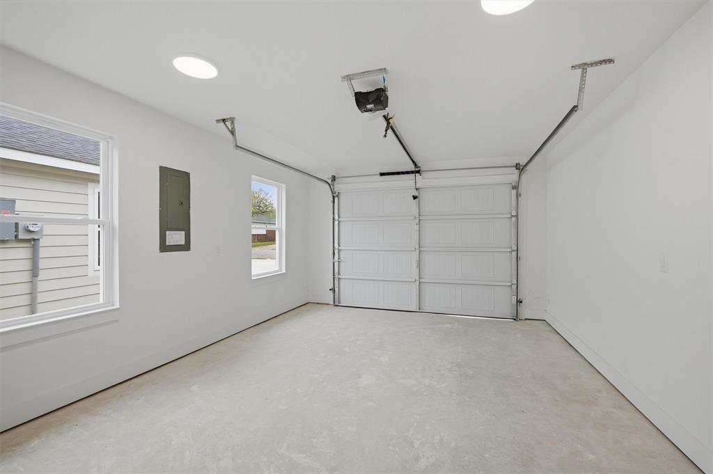 ELEANOR'S 1ST ADDITION - Residential