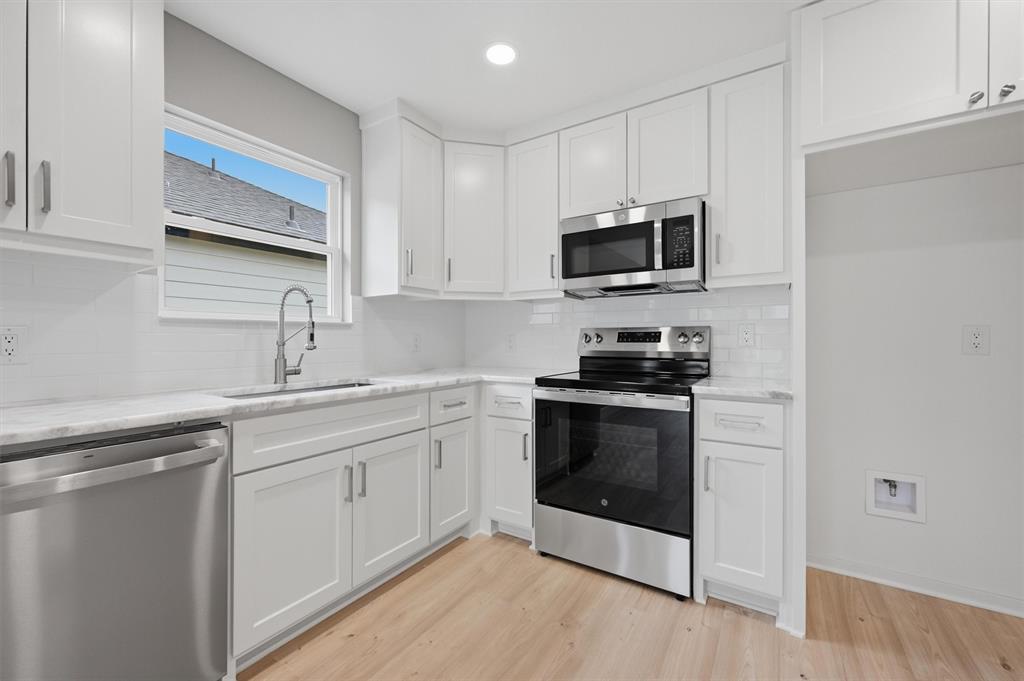 ELEANOR'S 1ST ADDITION - Residential