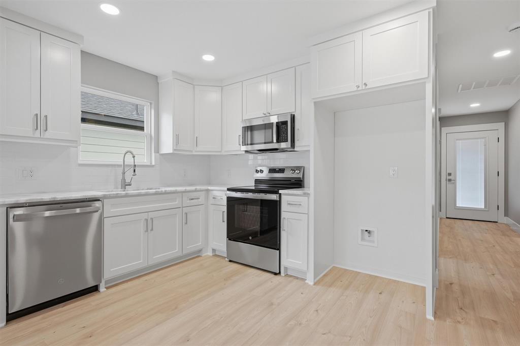 ELEANOR'S 1ST ADDITION - Residential