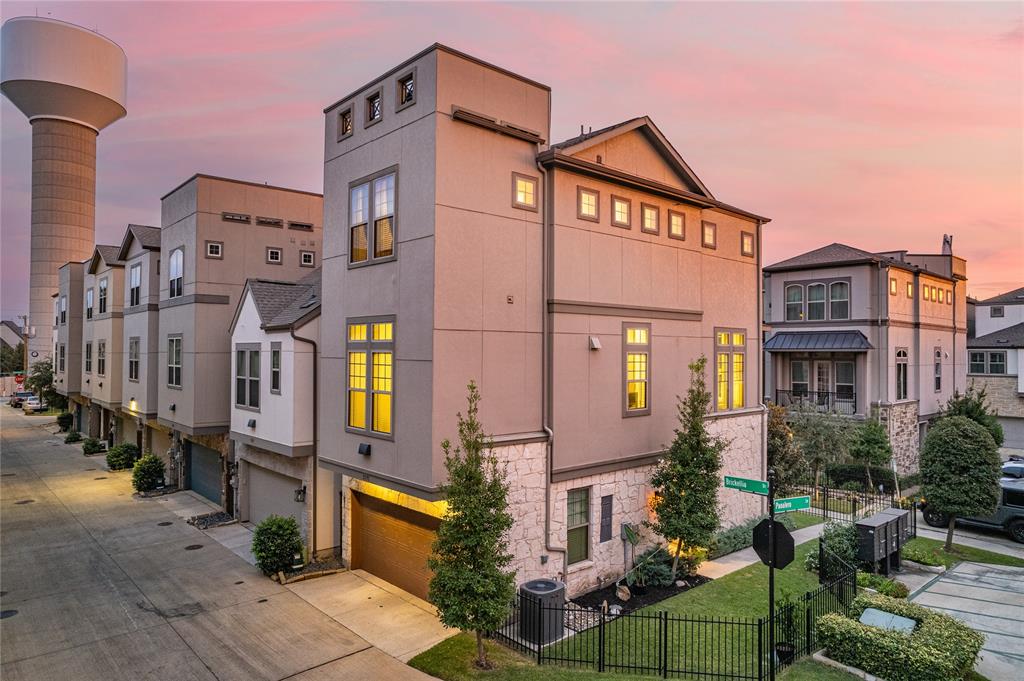 5191 Brickellia Drive