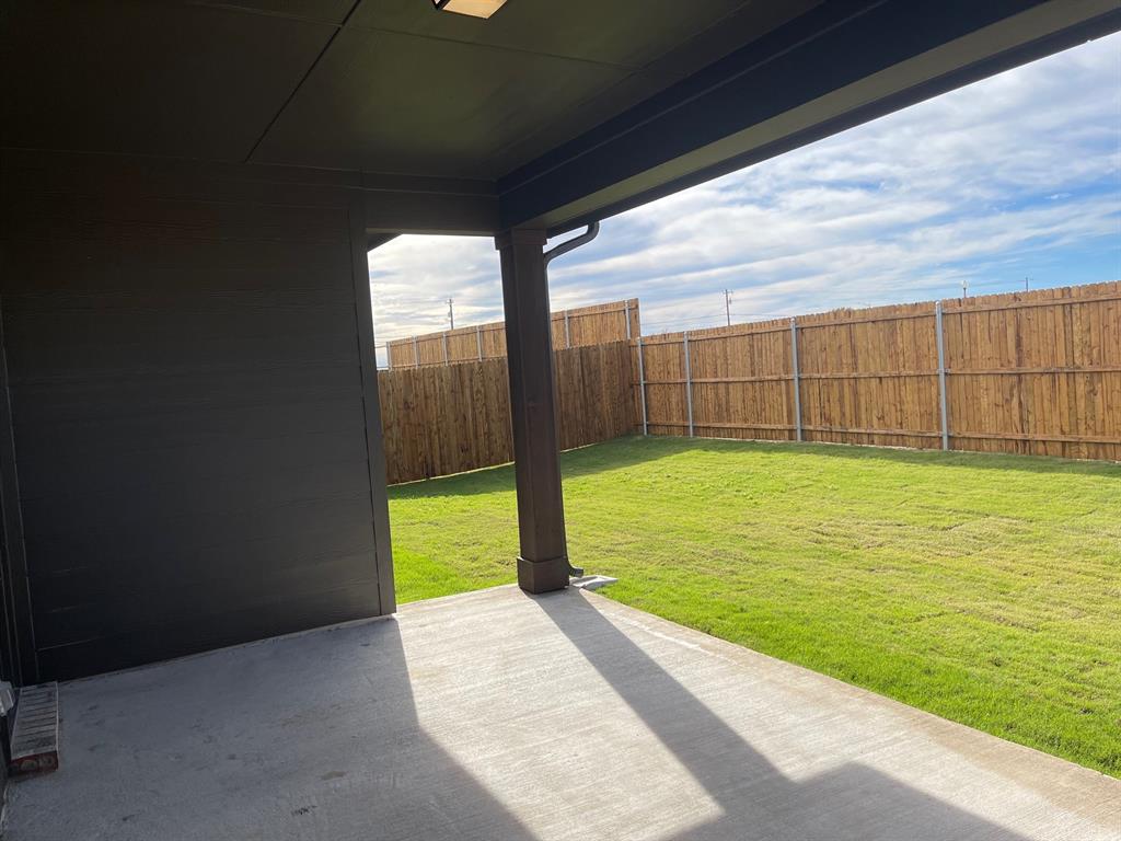 Stark Farms, Phase 2, Blk Q, Lot 2 - Residential Lease