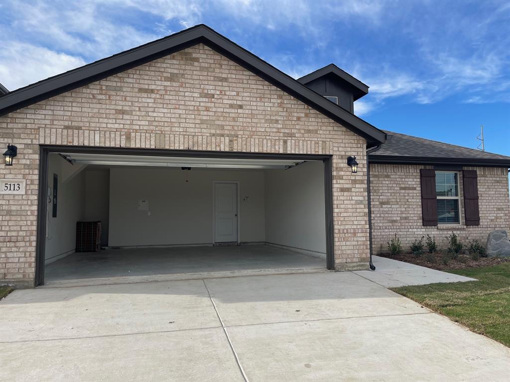 Stark Farms, Phase 2, Blk Q, Lot 2 - Residential Lease