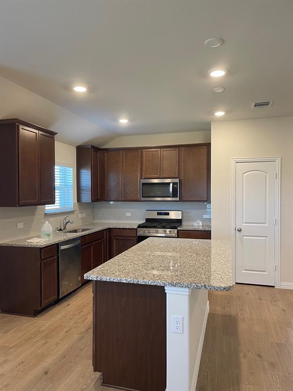 Stark Farms, Phase 2, Blk Q, Lot 2 - Residential Lease