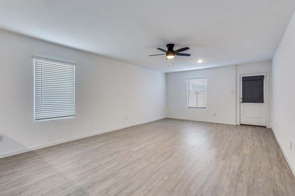 Photo of 914 Blue Heron Drive, Princeton, TX 75407 (MLS # 21182761)