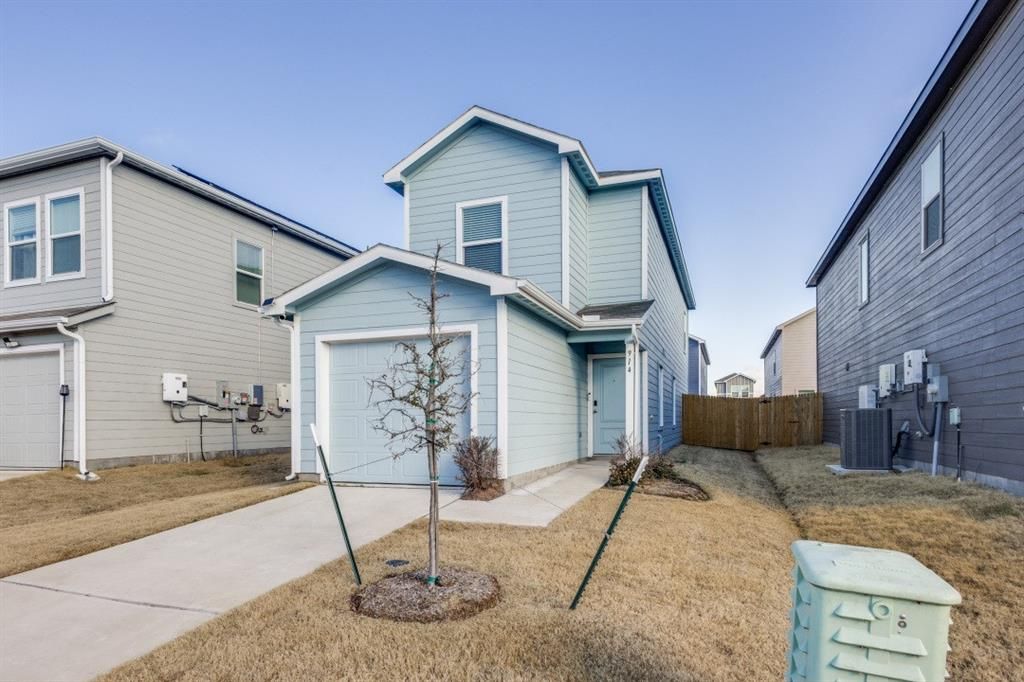 Photo of 914 Blue Heron Drive, Princeton, TX 75407 (MLS # 21182761)