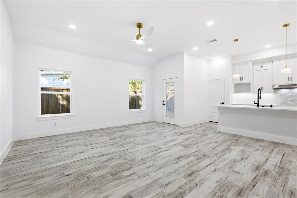 Loon Bay - Residential