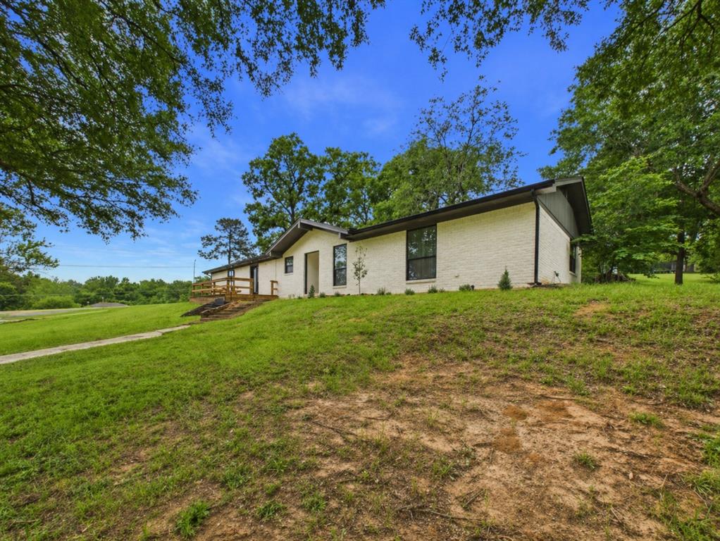 LAKEWOOD - Residential