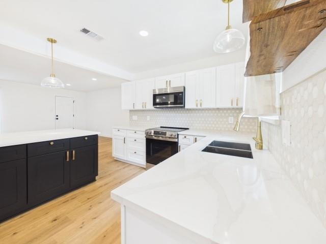 LAKEWOOD - Residential