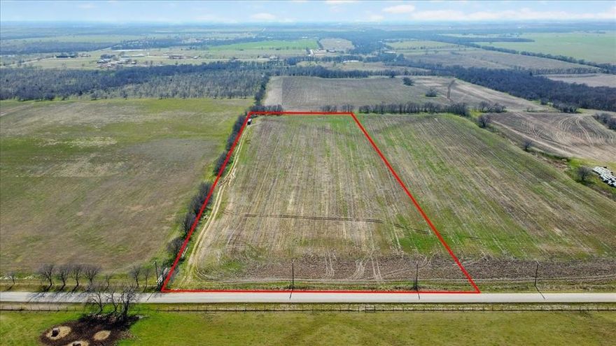 Here is your chance at 10.11 acres just adjacent to the future tollway expansion making this parcel a perfect purchase and hold for future development!