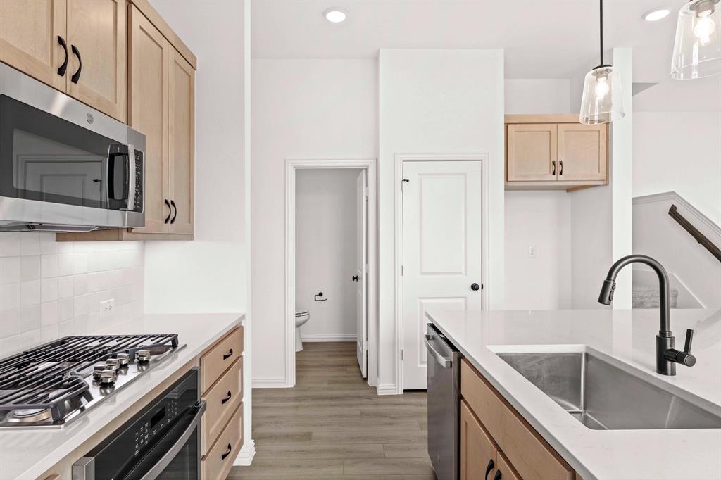 1110 Bexar Lane
