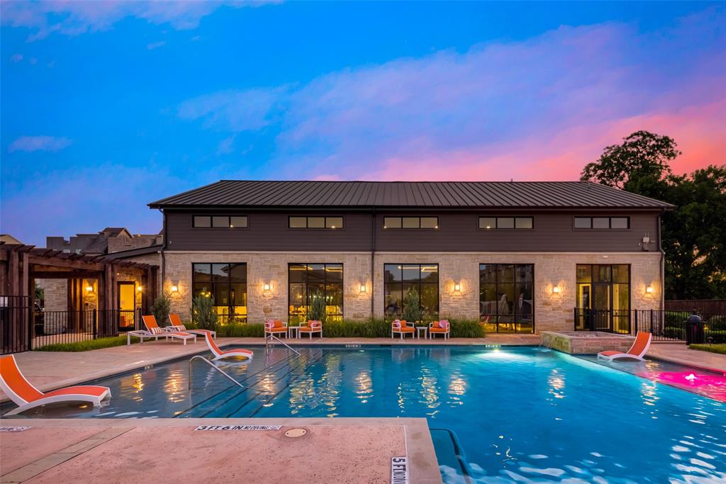 Soho Square Ph 1 - Residential