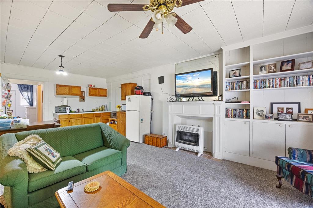 East End - Commercial Sale