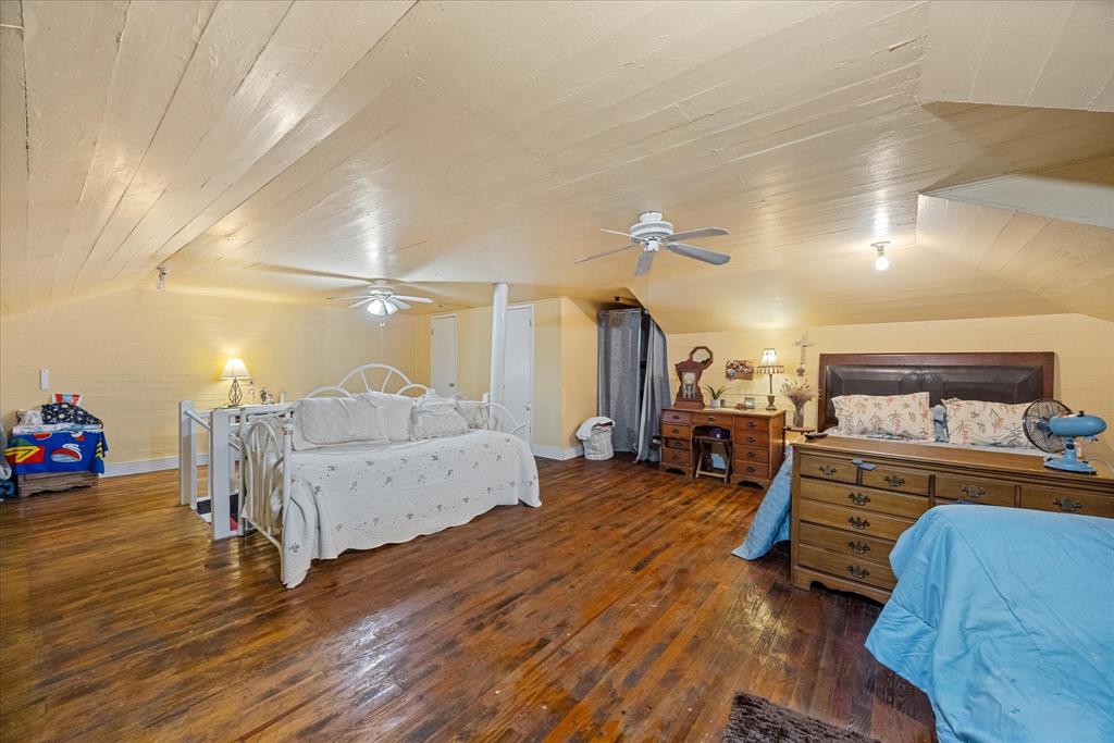 East End - Commercial Sale