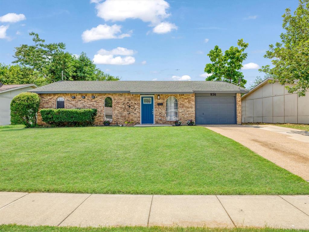 936 Elmwood Drive