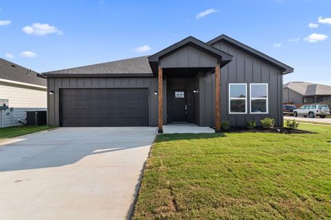 221 Lead Creek Drive Fort Worth TX 76131