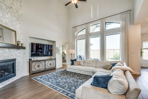 1810 Rockwood Lane Mansfield TX 76063