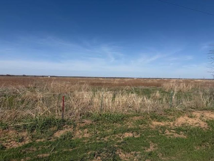 Located about six miles south of Olney, ten acres of flat and level pasture land ready to build a home in the country on. Adjoined by ten acre parcels so neighbors are not right on top of you. Quiet and serene environment.