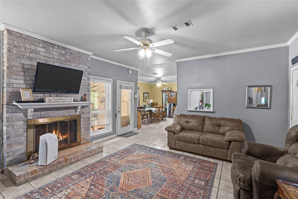 464 White Oak Lane