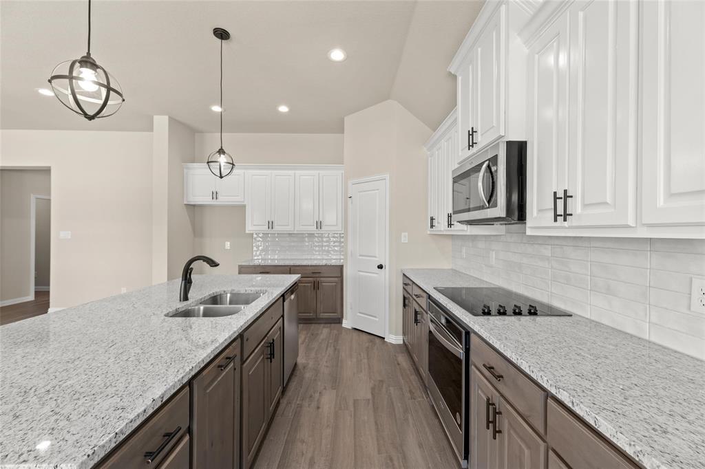 Whispering Winds - Residential