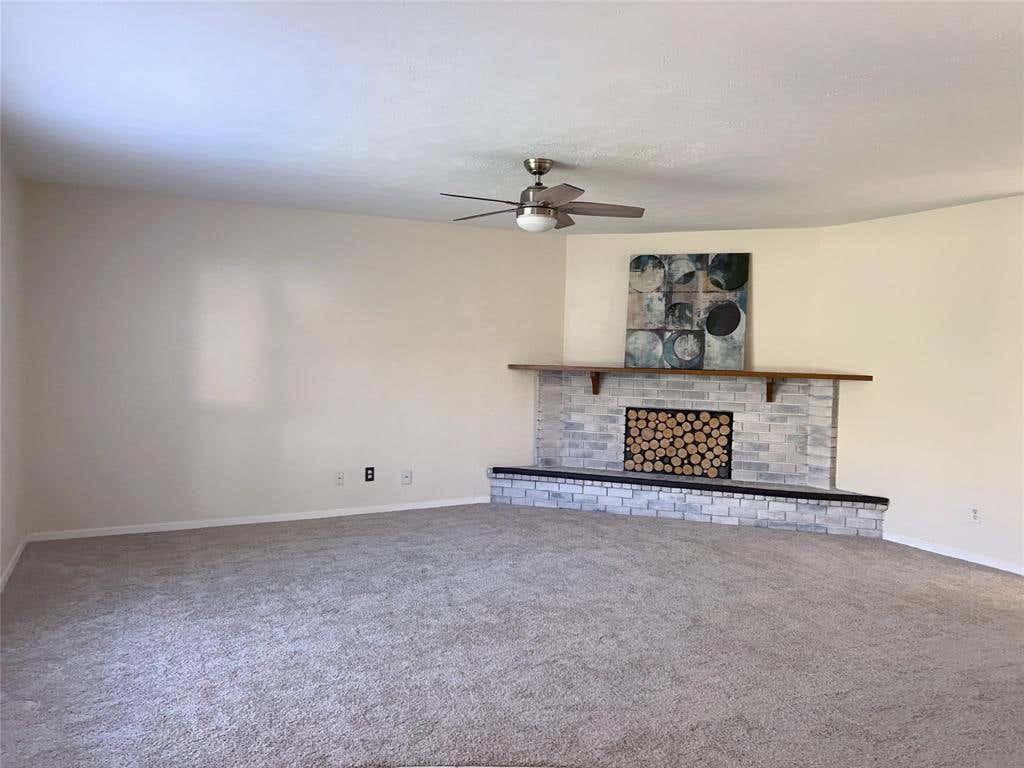 Photo of 629 Wandering Way Drive, Allen, TX 75002 (MLS # 21320085)