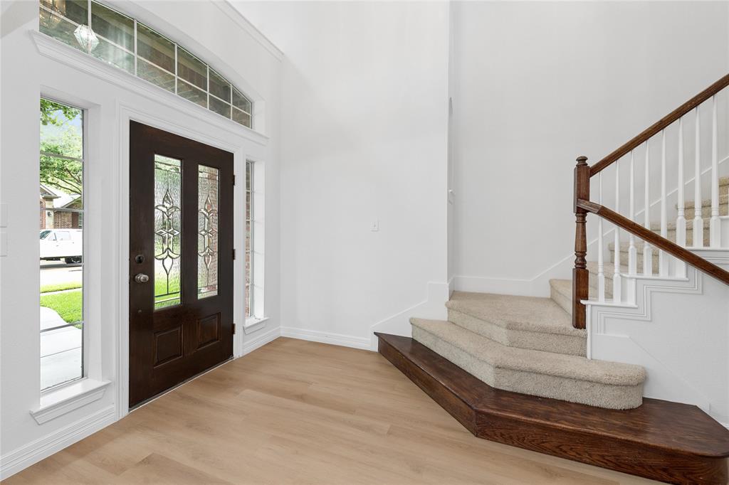 6521 Diamond Drive