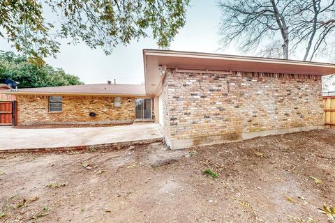 A home in DeSoto