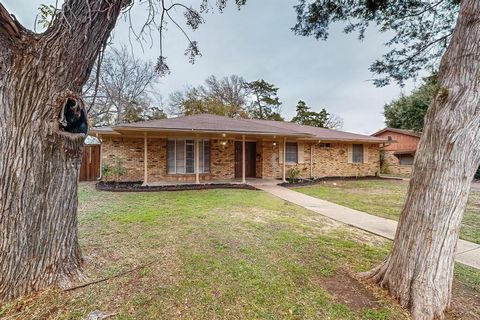 A home in DeSoto