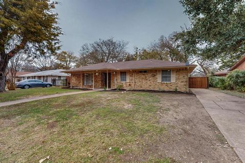 A home in DeSoto