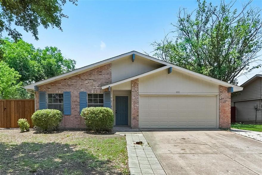Wonderful newly remodeled one story home in West Plano. This light and bright home features new flooring, blinds, paint, cabinets, bathrooms, sprinkler system, and cooktop. The charming family room, updated kitchen and backyard provide a great space for any family. Schedule your showing today!