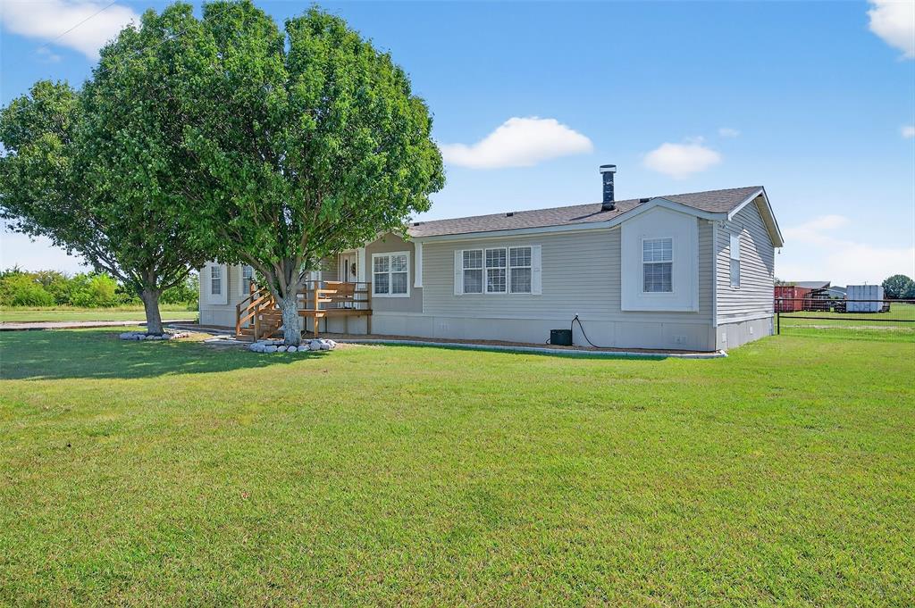 303 Oak Hollow Lane