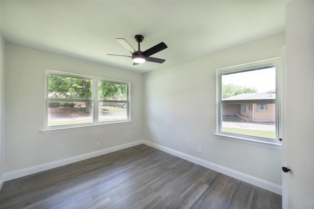 PRESTON HILLS - Residential