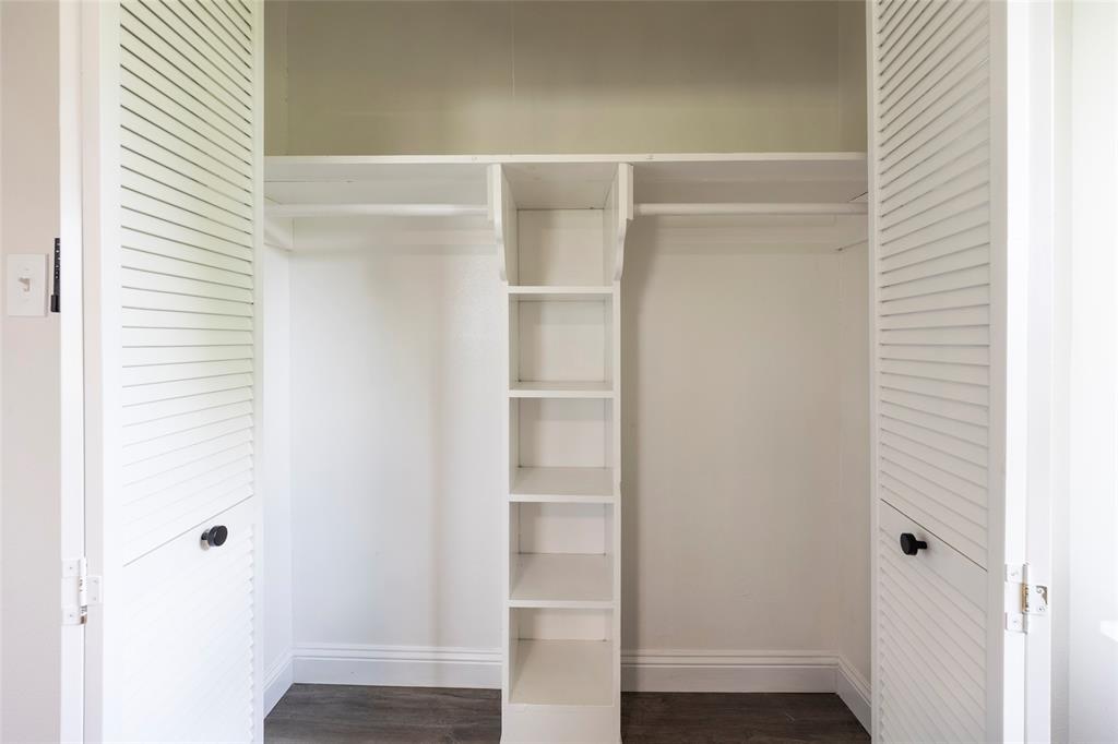 PRESTON HILLS - Residential