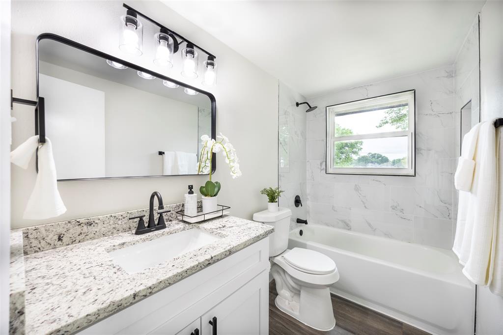 PRESTON HILLS - Residential