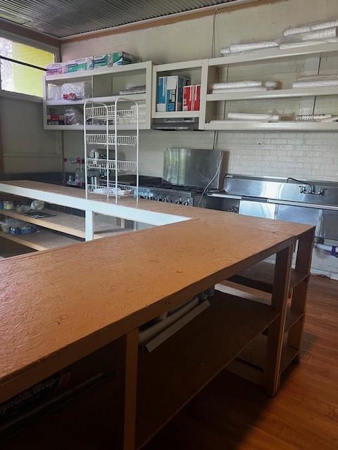 Queensborough Anx - Commercial Sale