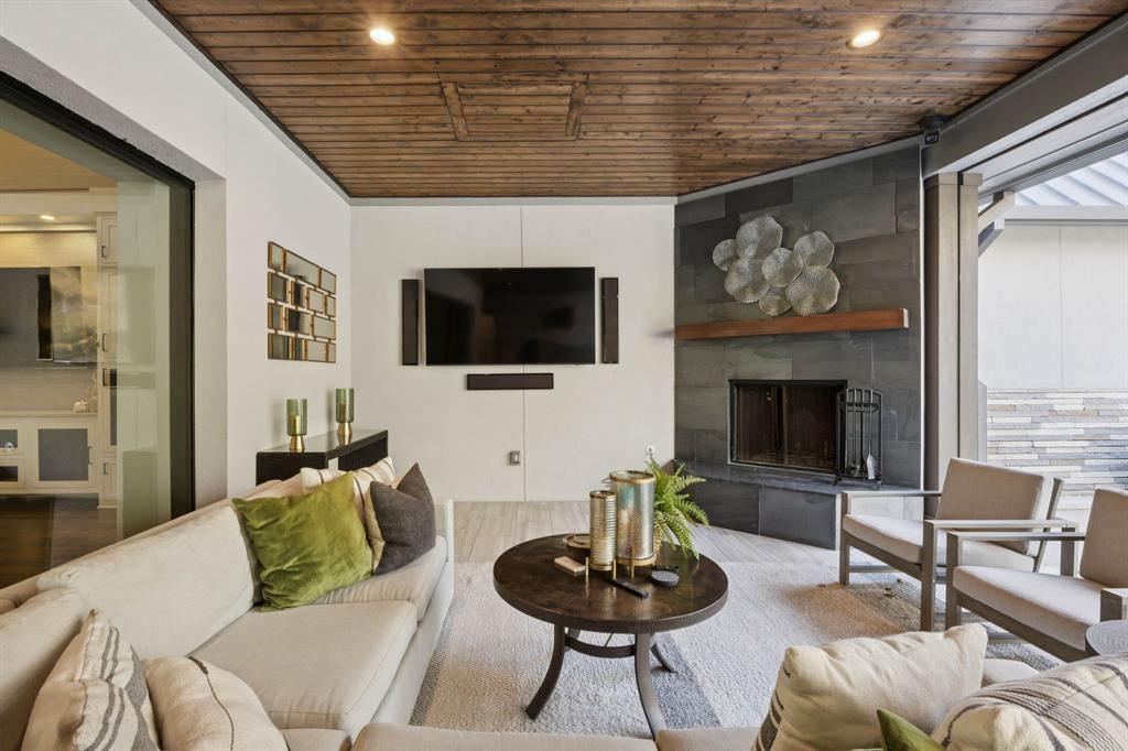 Jj Freshour 521 Add - Residential