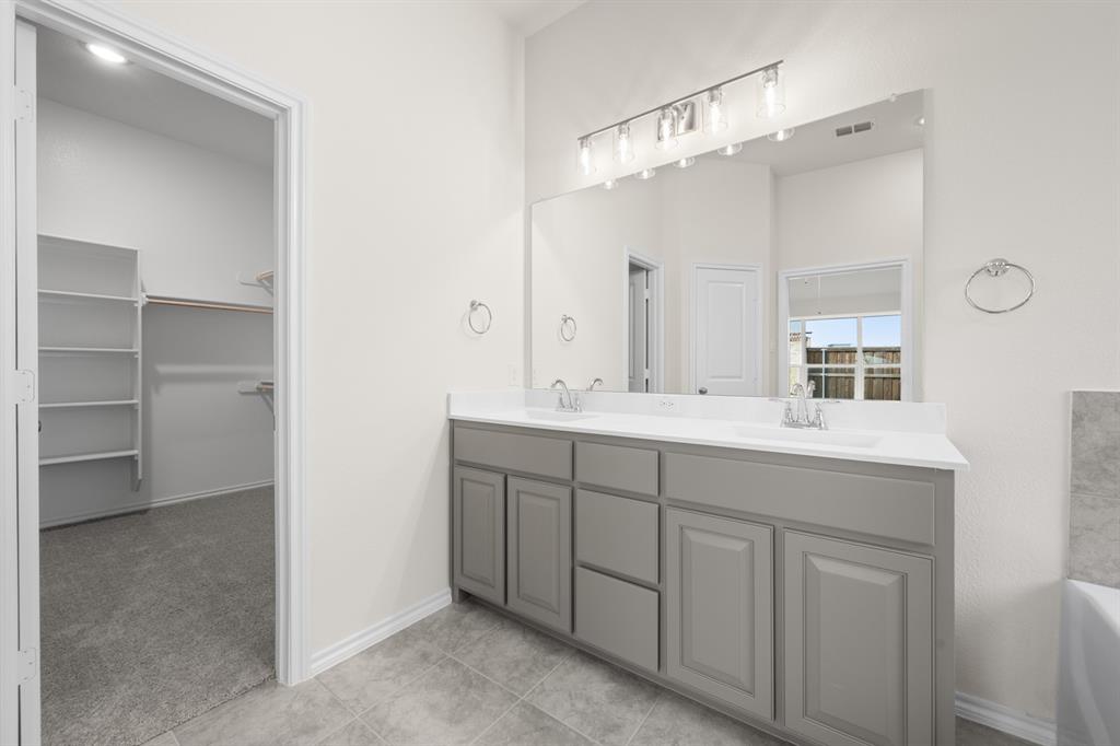 Chisholm Hills - Residential