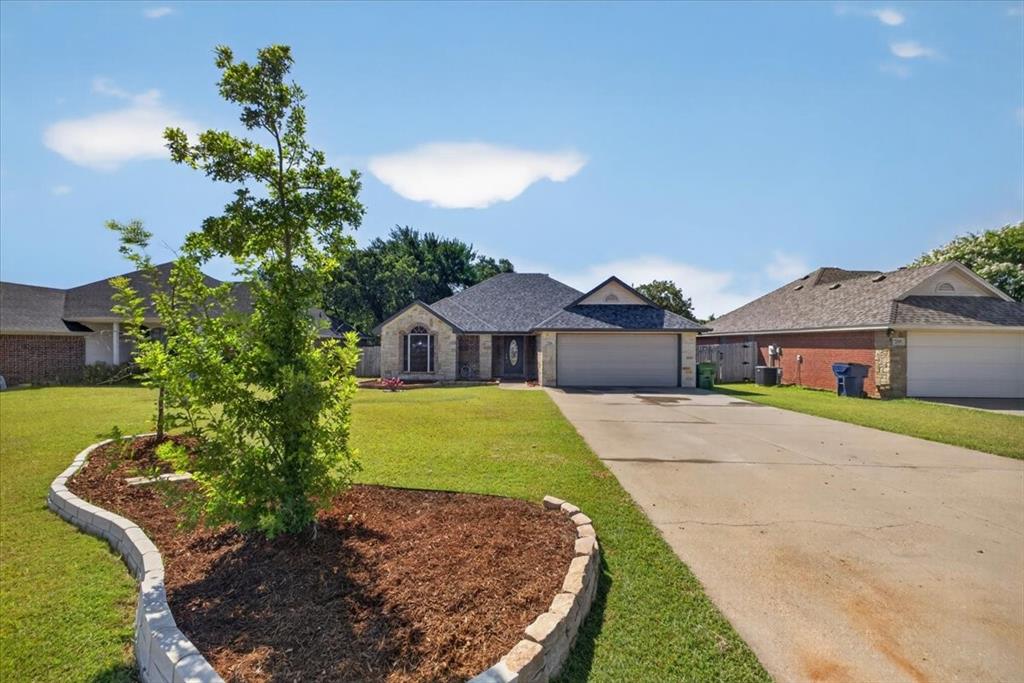 7206 Hackberry Court