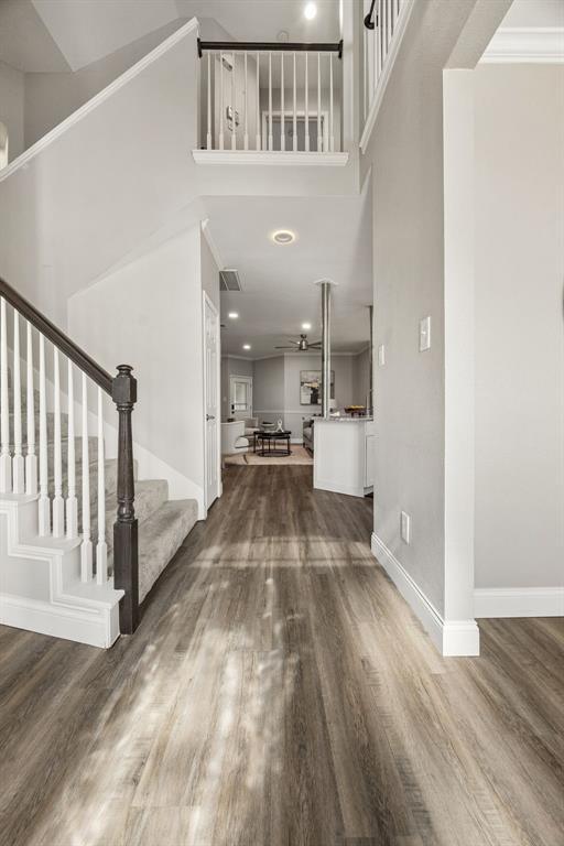 Photo of 804 Summit Pointe, Lewisville, TX 75077 (MLS # 21301109)