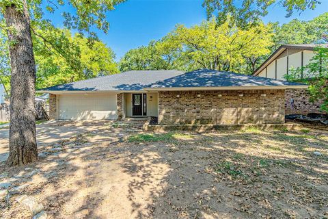5209 Smokerise Court Arlington TX 76016