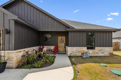 A home in Granbury