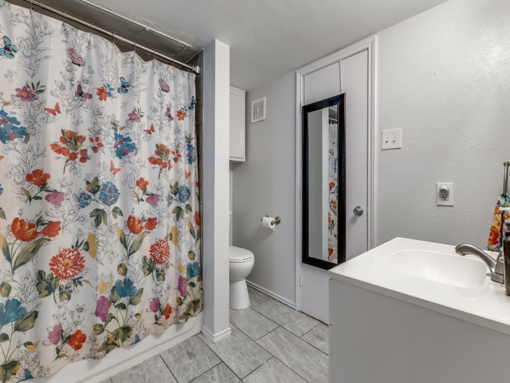 Faulkner Point 05-Lake Point Condo - Residential