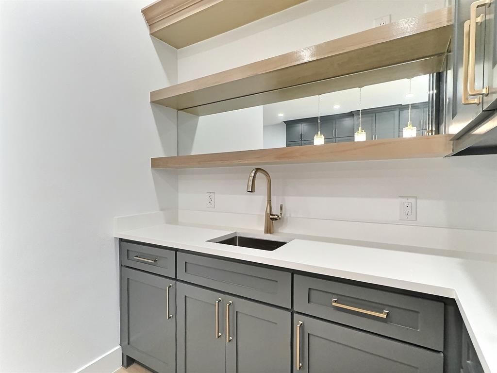 408 Vista Buena Trail