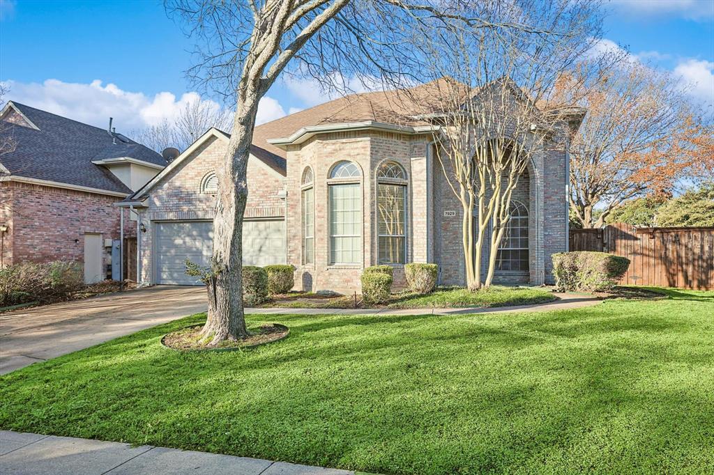 7929 Stapleton Drive