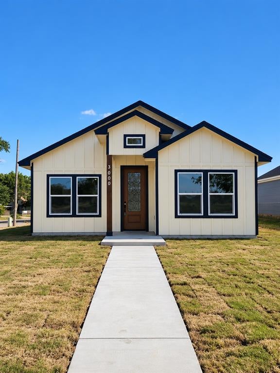 Photo of 3000 Pine Avenue, Waco, TX 76708 (MLS # 21421270)