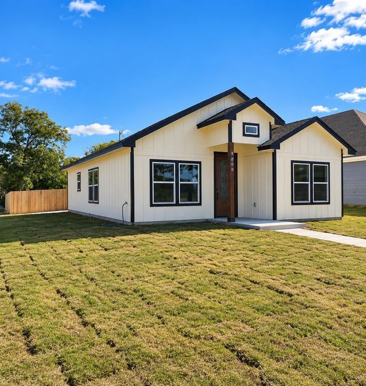Photo of 3000 Pine Avenue, Waco, TX 76708 (MLS # 21421270)