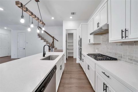 Tiny photo for 9916 Hennings Street, Irving, TX 75063 (MLS # 21200829)