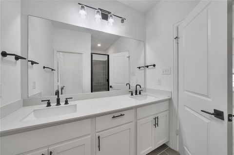 Tiny photo for 9916 Hennings Street, Irving, TX 75063 (MLS # 21200829)