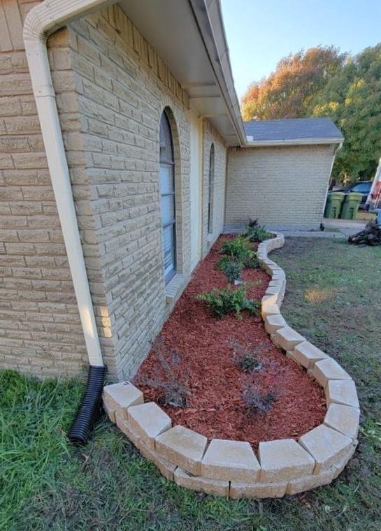 COLONY 8 - Residential Lease